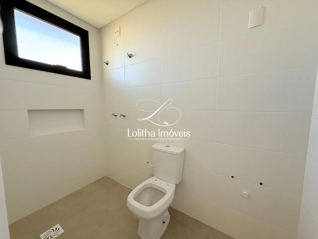 Imagem APARTAMENTO À VENDA COM 2 SUÍTES NA AGRONÔMICA, EM FLORIANÓPOLIS/SC