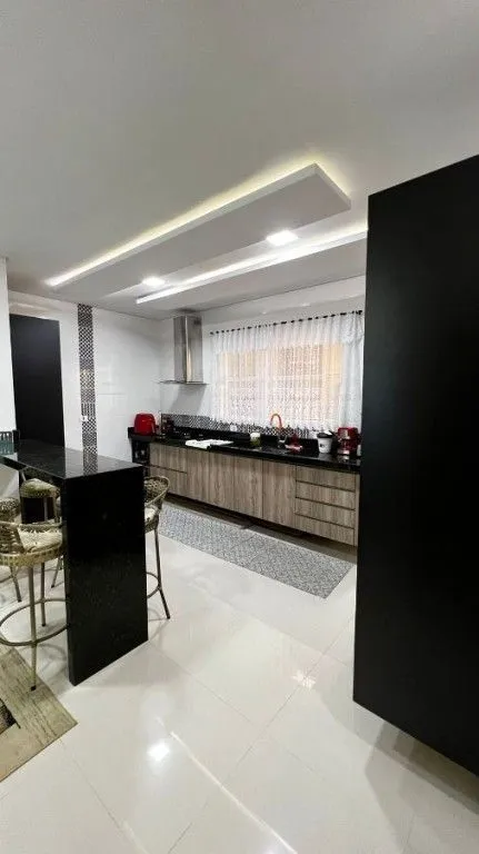 Imagem Casa à Venda em Caiçara, Praia Grande - SP