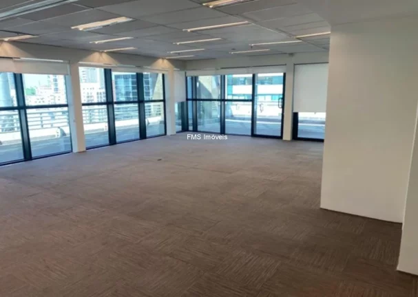 Imagem Conjunto comercial com 276m² próximo a Av. Paulista.