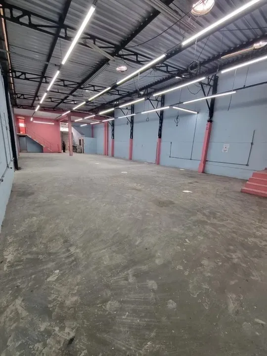 Foto do imóvel Galpão Comercial na Avenida Piraporinha ? 370m² de Área em VILA NOGUEIRA, DIADEMA - SP