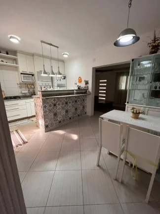 Imagem Casa Terrea 182 m² 2 Dormitorios sendo 1 Suite e 2 Vagas de Garagens