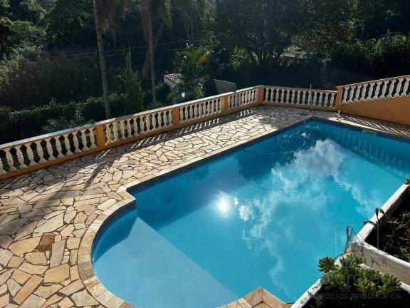 Imagem A venda propriedade com 1.400 m² de terreno e 3 imóveis - 890 mil