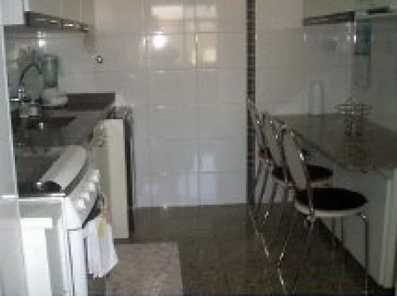 Imagem Apartamento à venda na Vila Andrade, São Paulo-SP: 3 quartos, 1 suíte, 2 banheiros, 2 vagas de garagem!