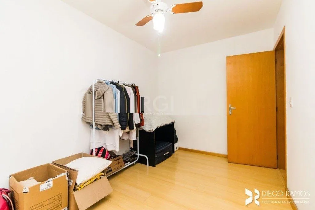 Imagem Apartamento para Venda - 79m², 2 dormitórios, 1 vaga - Partenon