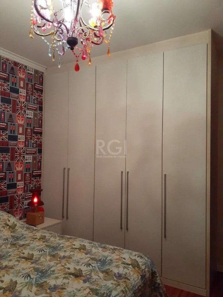 Imagem Casa 3 dormitórios, 2 suítes, 4 vagas, 257,52 m² de área privativa, no Bairro Ipanema