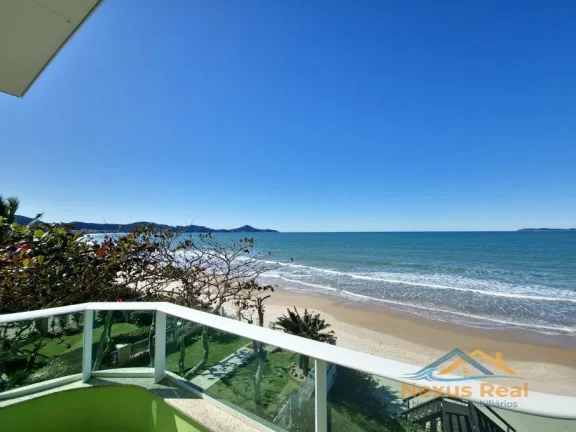 Imagem Casa Frente Mar com 3 Quartos