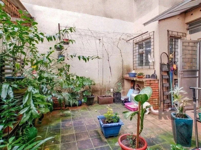Imagem Apartamento Térreo com 02 dormitórios Na cidade Baixa em Porto Alegre/RS
