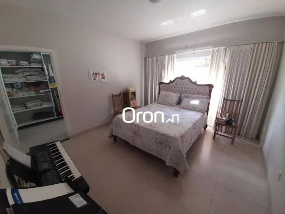 Imagem Casa com 3 dormitórios à venda, 220 m² por R$ 1.450.000,00 - Jardins Lisboa - Goiânia/GO
