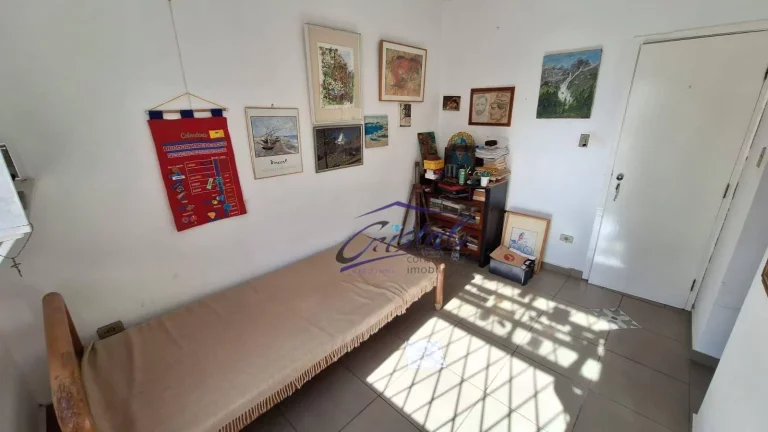Imagem Casa térrea elevada com 4 quartos 4 suítes 4 vagas de garagem com piscina.