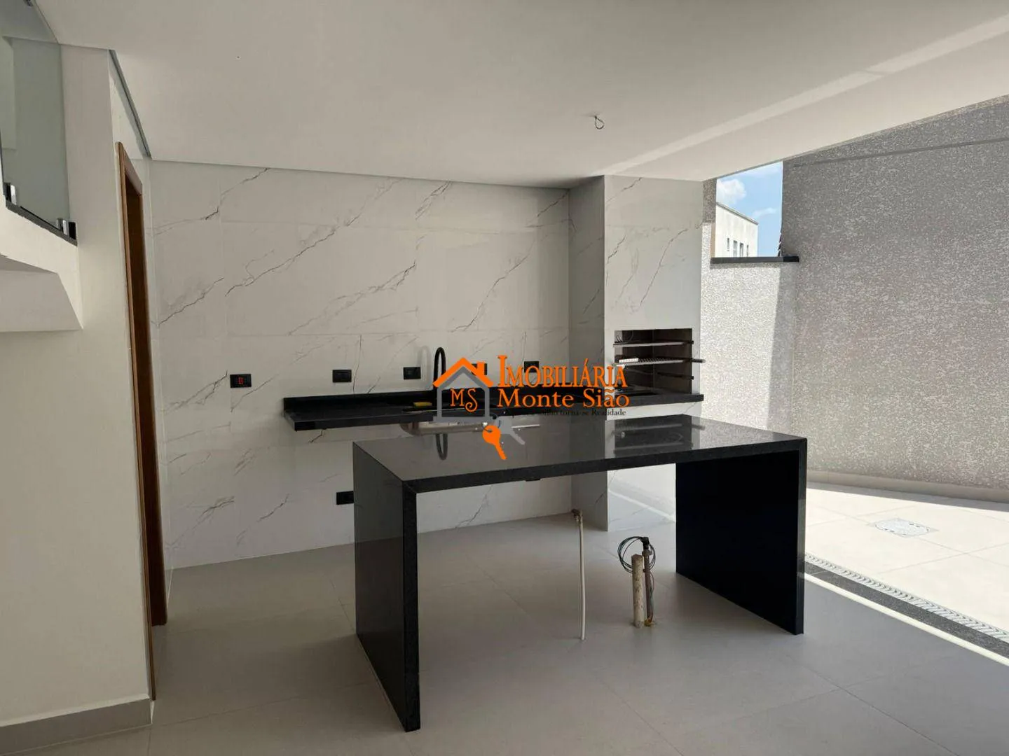 Imagem Sobrado com 3 dormitórios à venda, 210 m² por R$ 1.380.000,00 - Jardim Vila Galvão - Guarulhos/SP