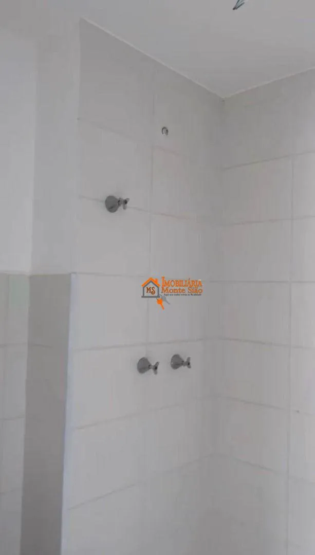 Imagem Apartamento à venda com 43m², 2 quartos, sala com sacada no Condomínio Flap - Vila São João, Guarulhos, SP