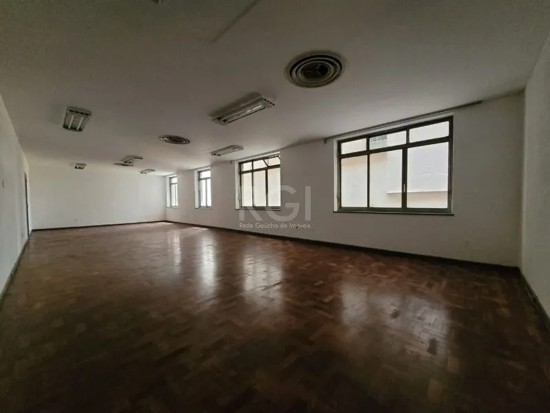 Imagem Amplo Conjunto Comercial 1.499m² no Centro Histórico de Porto Alegre