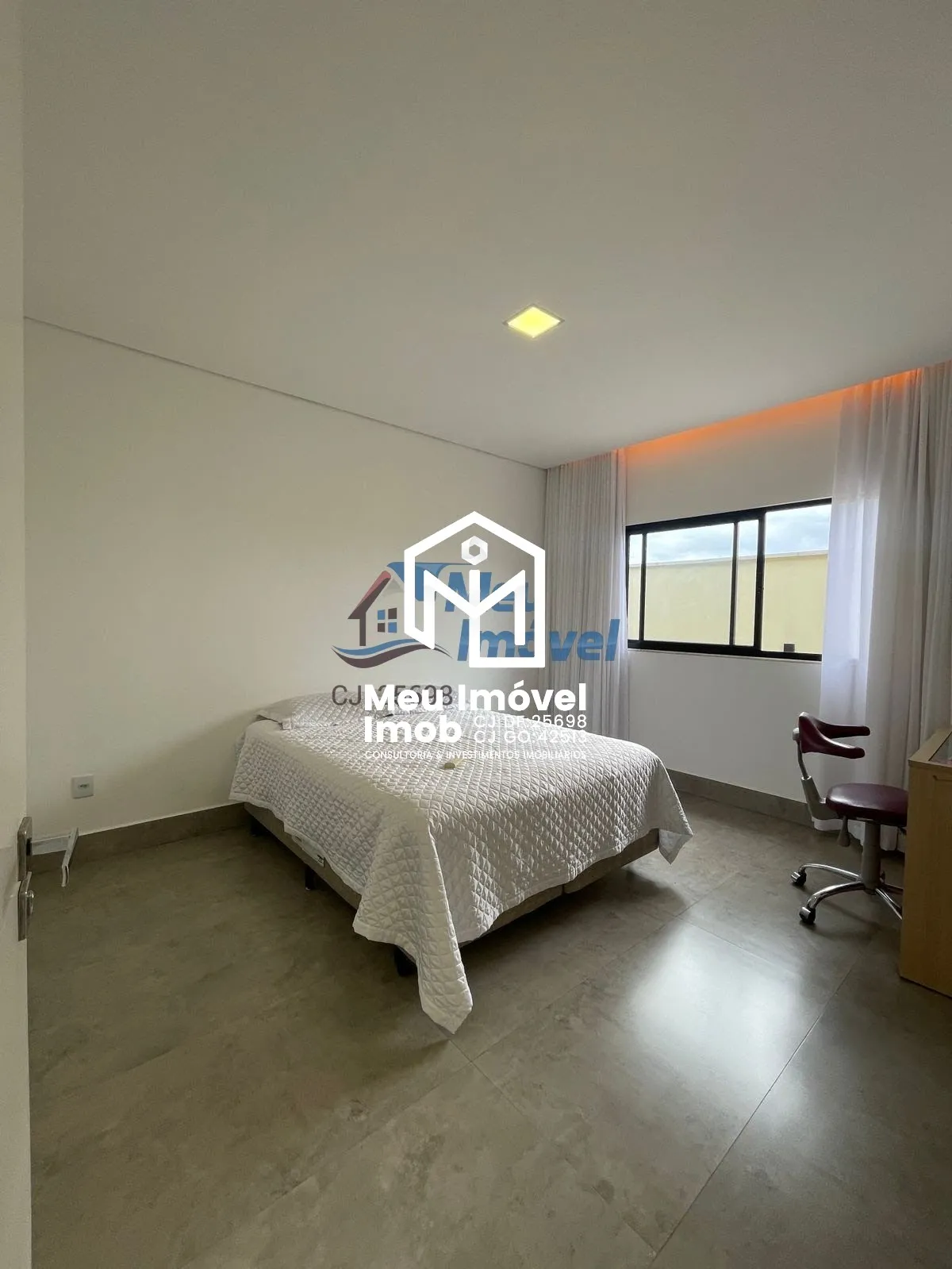 Imagem Casa 4 Quartos 4 Suítes 2 Vagas 320m² Águas Claras/DF
