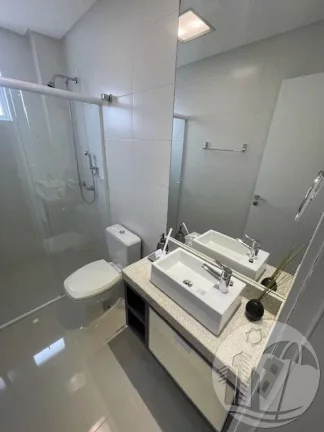 Imagem Apartamento Alto Padrão à Venda com 3 Suítes e 3 Vagas em BC