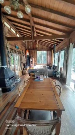 Imagem Casa Rústica em Garopaba-SC: 3 Suítes, Vista Panorâmica, Jacuzzi e 3000m² de Terreno