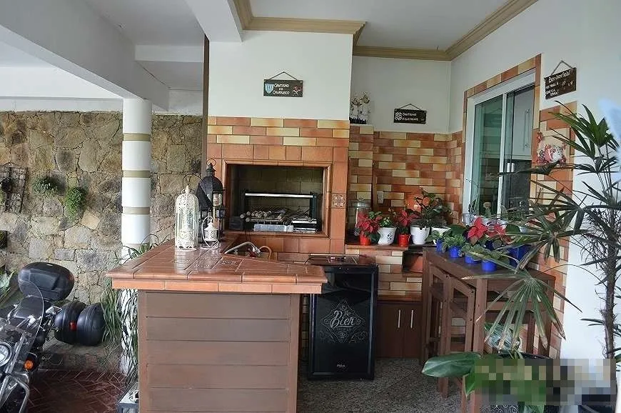 Imagem Casa de Alto Luxo à Venda no Condomínio Bosque das Mansões - São José/SC