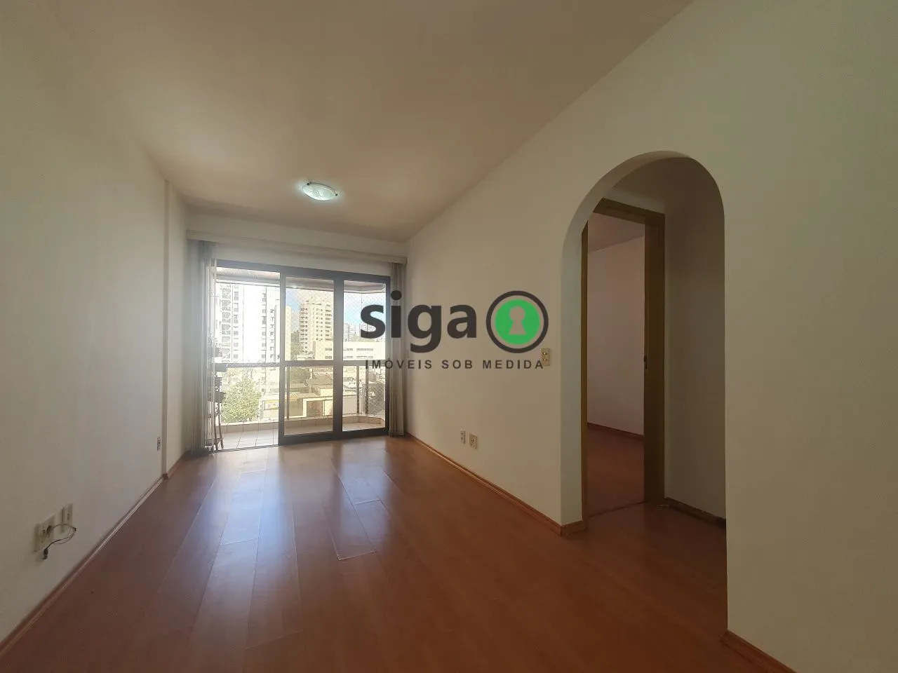 Foto do imóvel Apartamento 45m², 1 quarto, sala, terraço, SEMI MOBILIADO, 1 vaga - Moema - São Paulo/SP