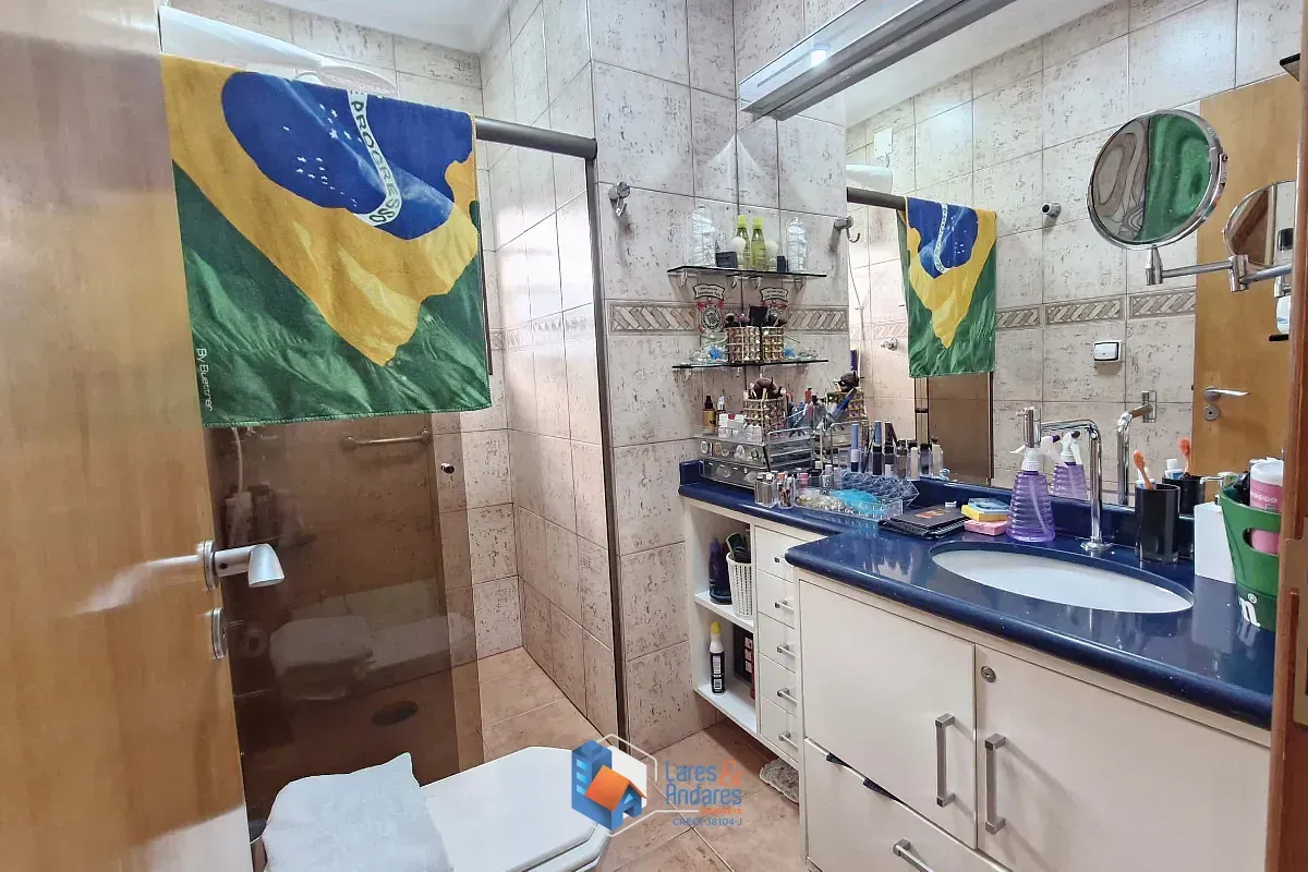 Imagem Casa para venda em Tucuruvi com 3 quartos, sendo 1 suíte, 172m²