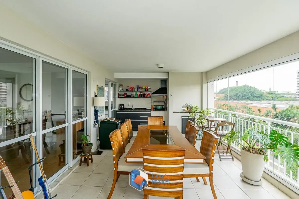 Imagem Apartamento para venda em Santo Amaro com 3 quartos, sendo 3 suítes, 160m²