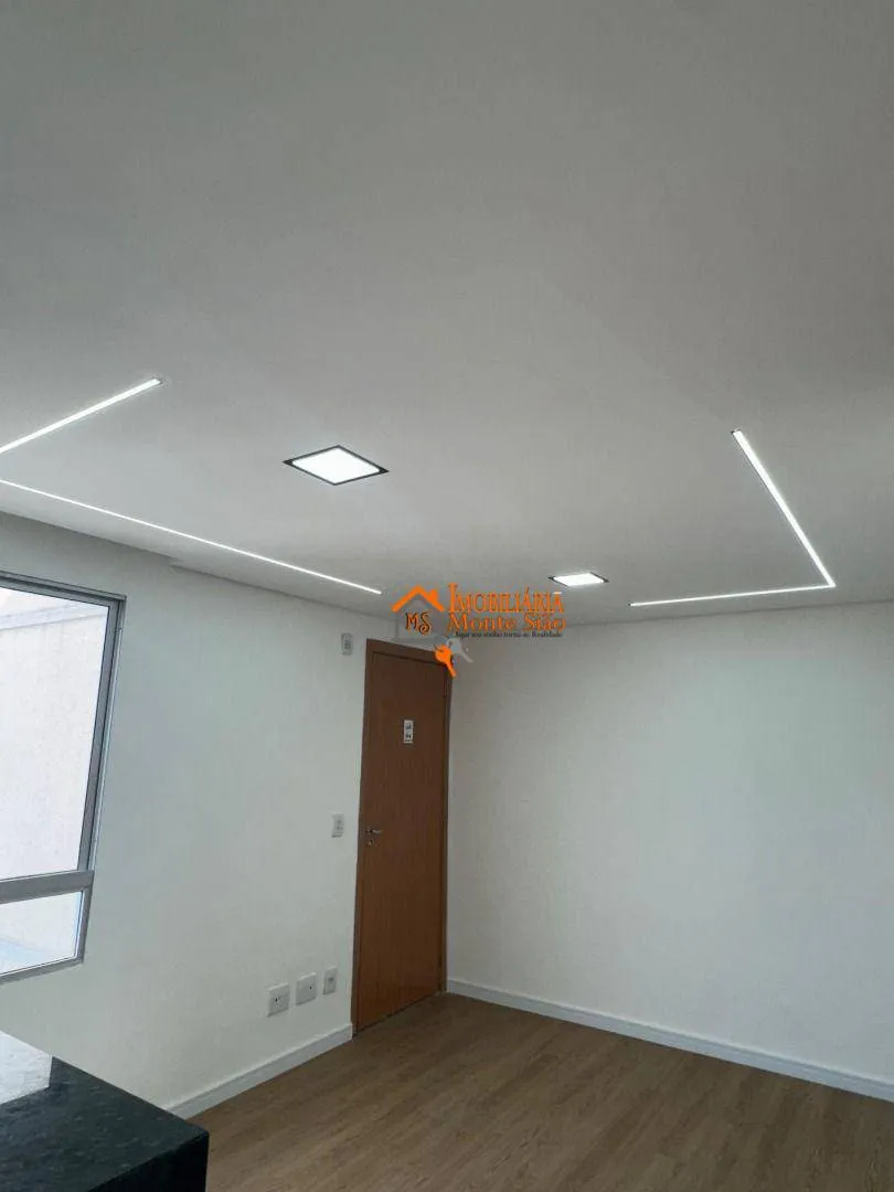 Foto do imóvel Apartamento com 2 dormitórios à venda, 41 m² por R$ 250.000,00 - Água Chata - Guarulhos/SP