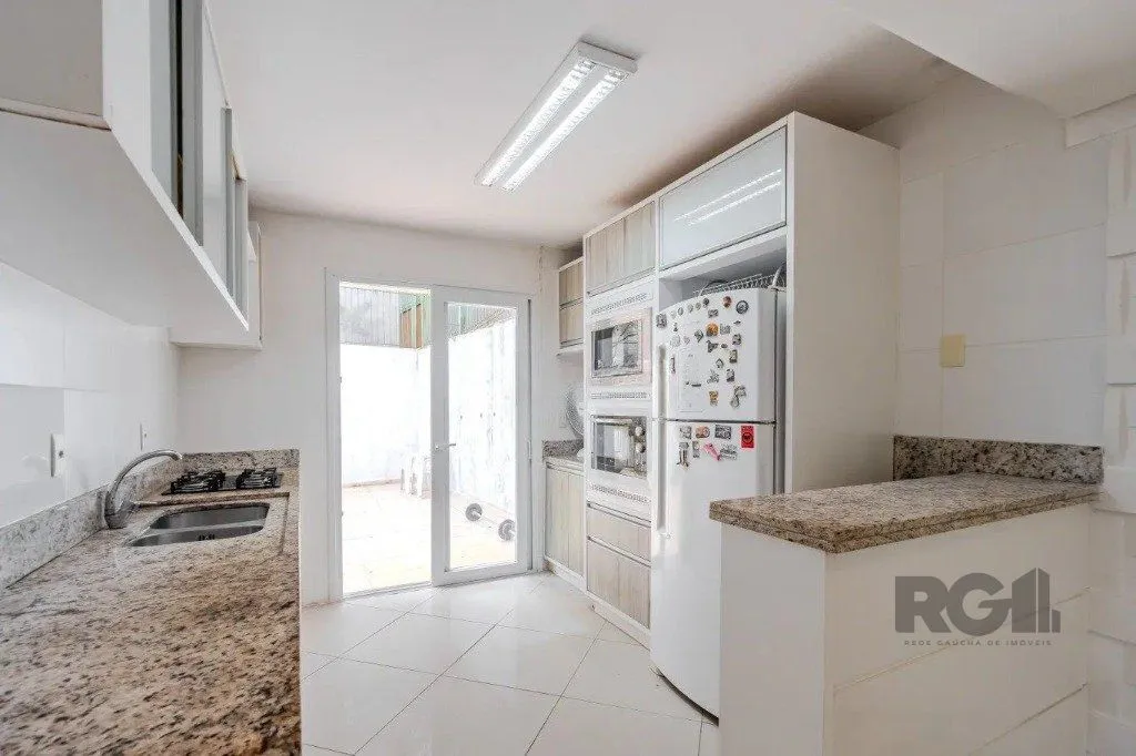 Imagem Casa com 3 dormitórios no bairro Jardim Isabel