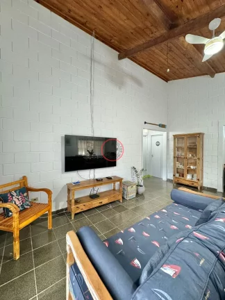 Imagem CASA CHARMOSA ;BOISSUCANGA,2 DORMITÓRIOS,SALA AMPLA,AVARANDADA,EDICULA COM QUARTO AMPLO E BANHEIRO, ARVORES FRUTIFERAS EM 581 MT2