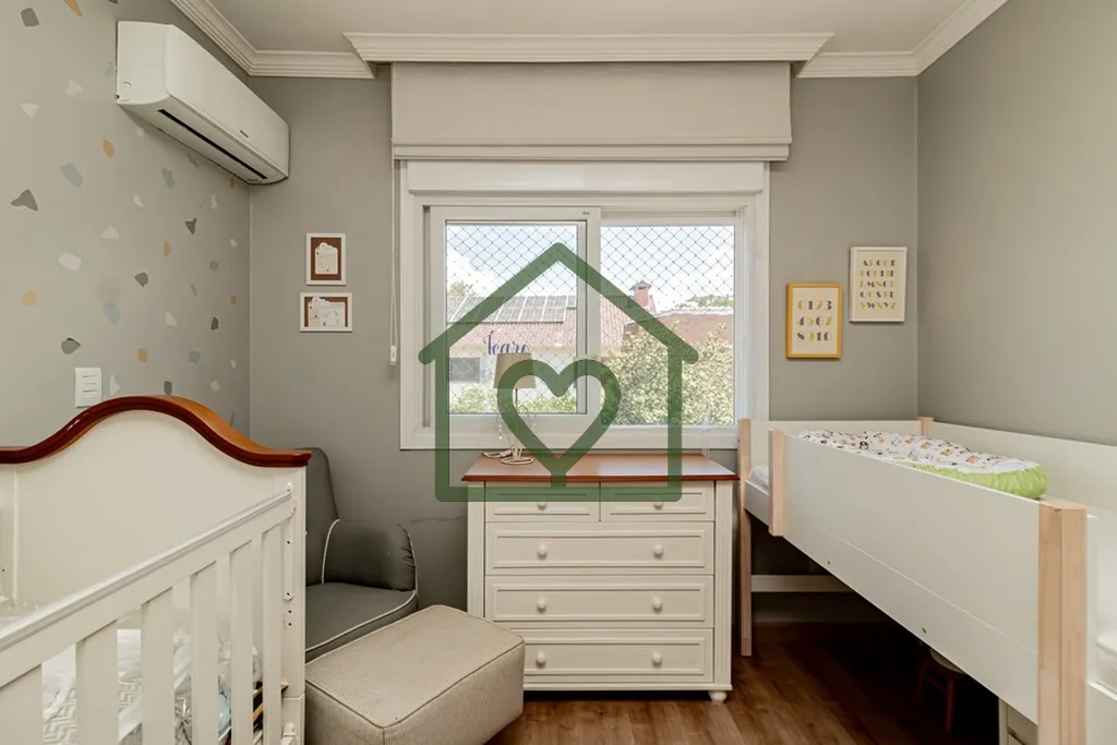 Imagem Casa em condomínio fechado, mobiliada, com 4 dormitórios e 4 vagas de garagem. 

Casa com 198m² e...