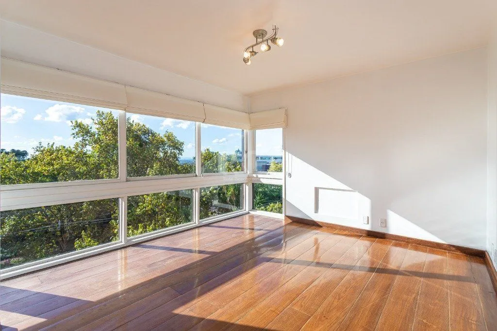 Imagem Apartamento no bairro Higienópolis com 190m² de 3 dormitórios e 2 vagas
