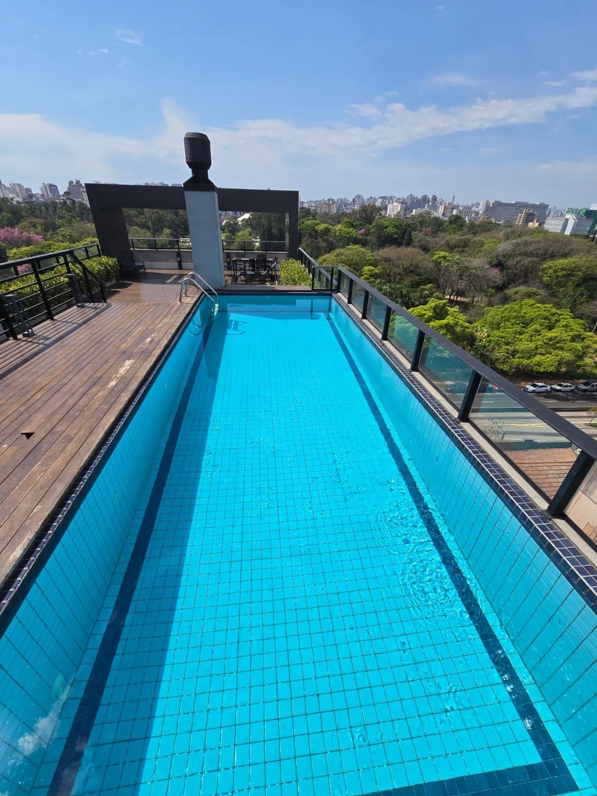 Imagem Studio mobiliado, com 30m² privativos, 1 vaga - Cidade Baixa