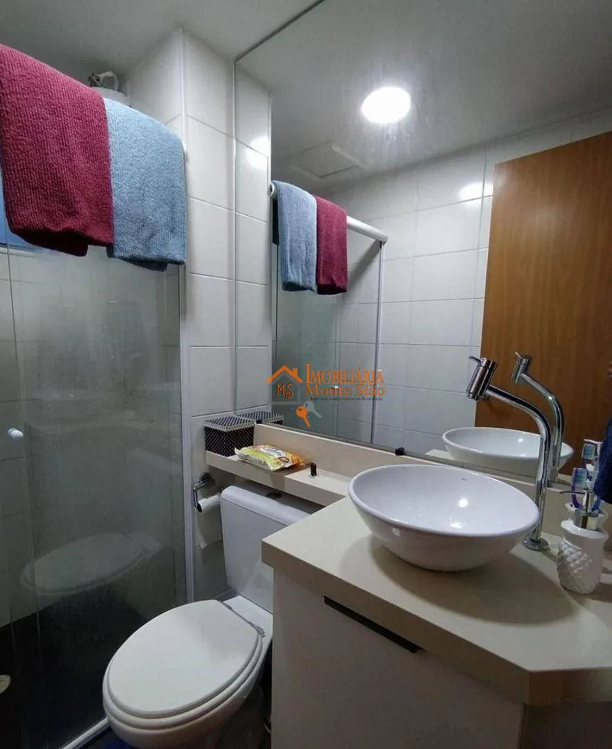Imagem Apartamento com 2 dormitórios à venda, 42 m² por R$ 228.000,00 - Água Chata - Guarulhos/SP
