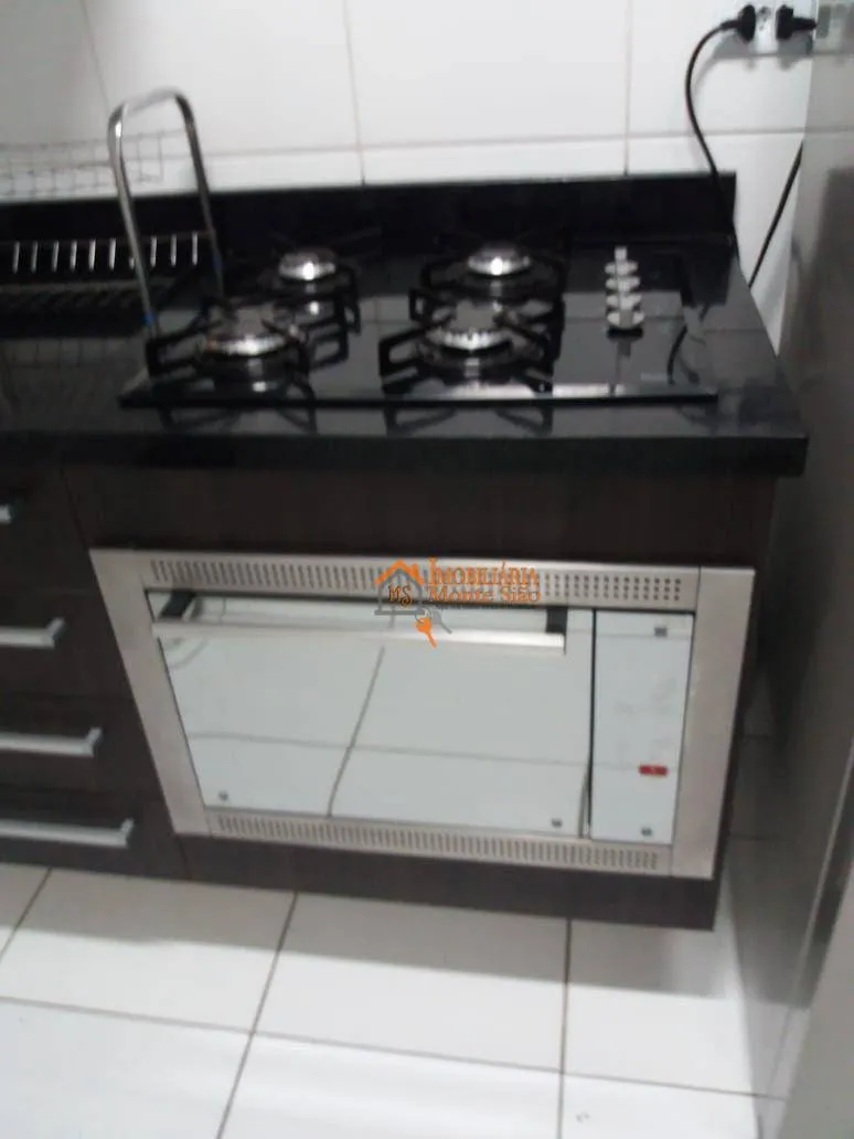 Imagem Apartamento com 2 dormitórios à venda, 48 m² por R$ 300.000,00 - Água Chata - Guarulhos/SP