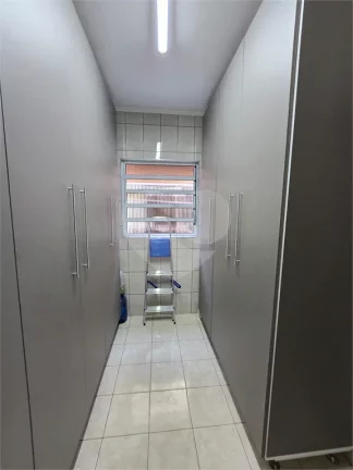 Imagem Sobrado à venda com 4 quartos, sendo 1 suíte, em JAGUARA, São Paulo - SP