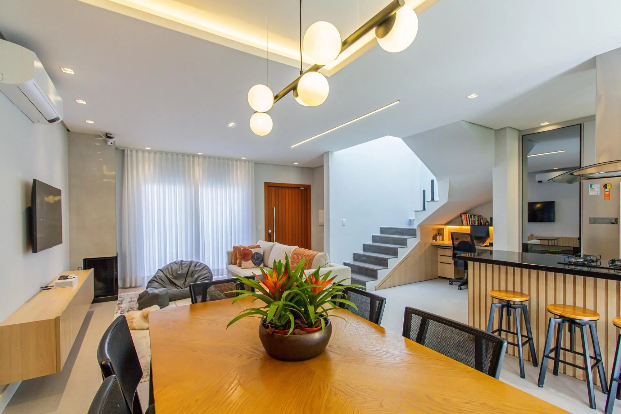 Imagem Casa em condominio, com espaçp e segurança para sua familia!