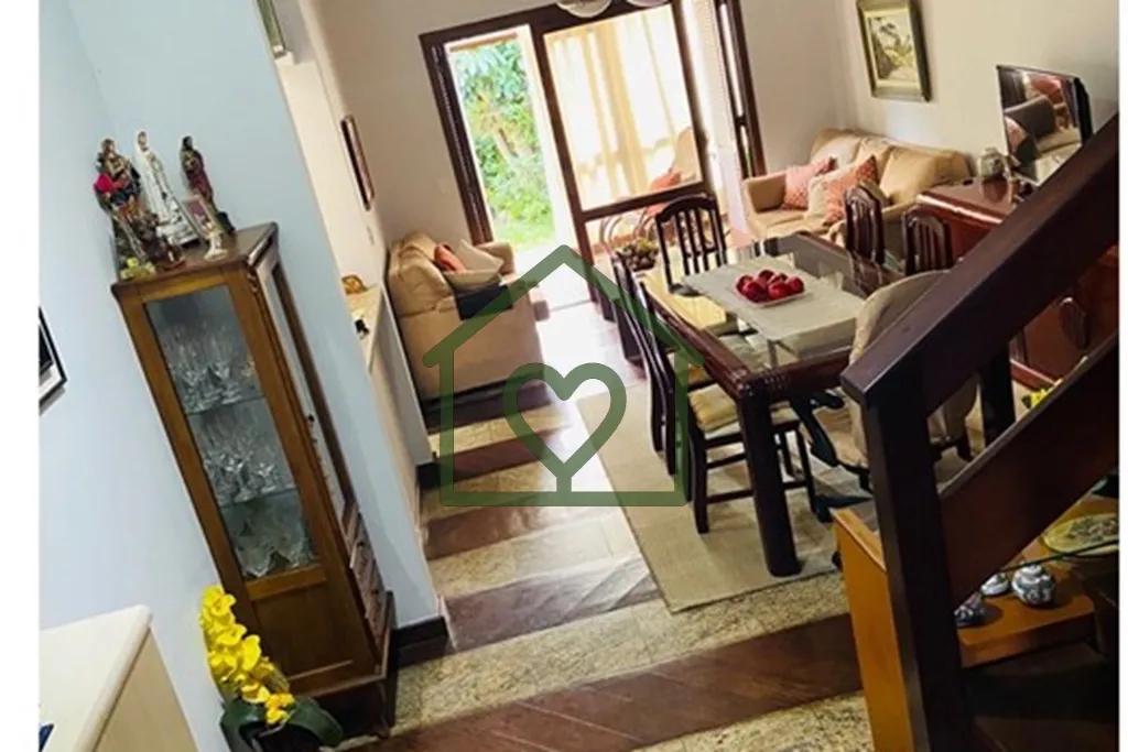 Imagem Imagine viver em uma casa onde cada ambiente convida ao conforto e ao bem-estar. Esta residência no...