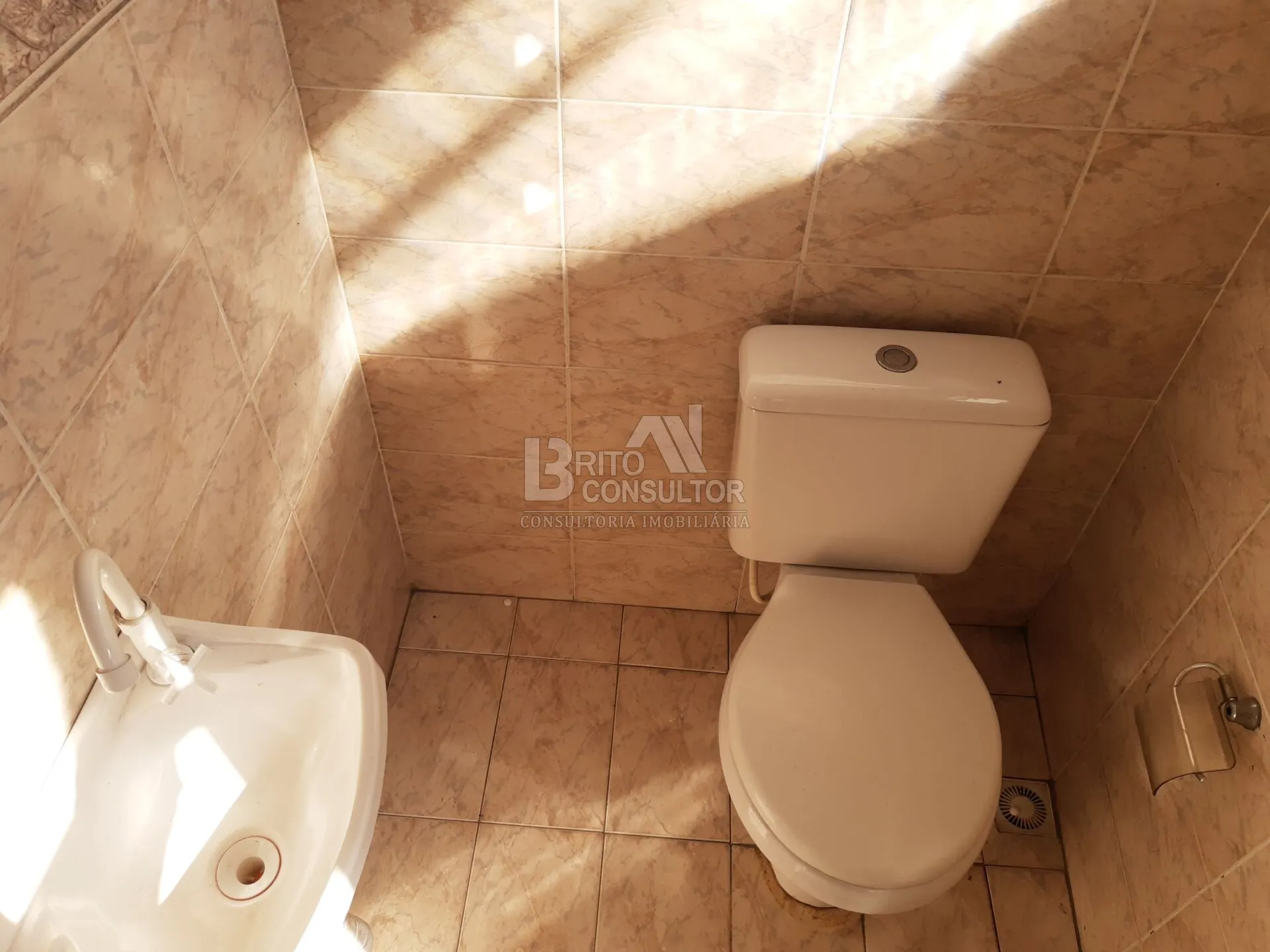 Imagem Vendo Casa Sobrado com 2 Dormitorios, 165 m² em Alcântara, São Gonçalo/RJ