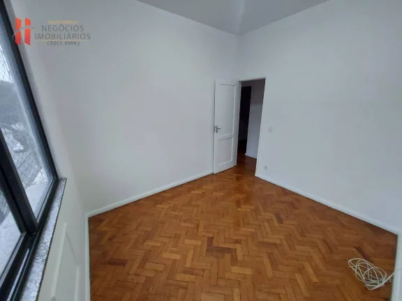 Imagem APARTAMENTO AMPLO de 2 quartos à venda no Maracanã - Rio de Janeiro/RJ.