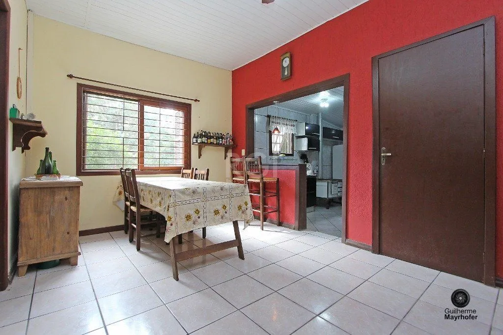 Imagem Casa para Venda - 150m², 2 dormitórios, 2 vagas - Nonoai