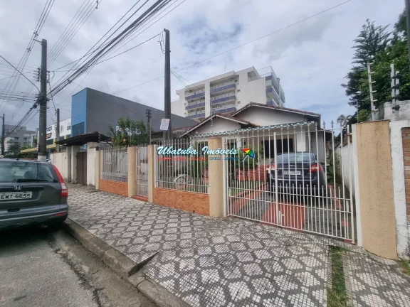 Imagem casa bem localizada com edícula