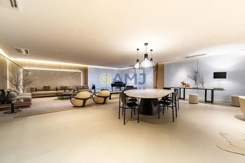 Foto do imóvel Apartamento 04 Suítes Plenas a Venda no Setor Oeste! em Endereço não informado