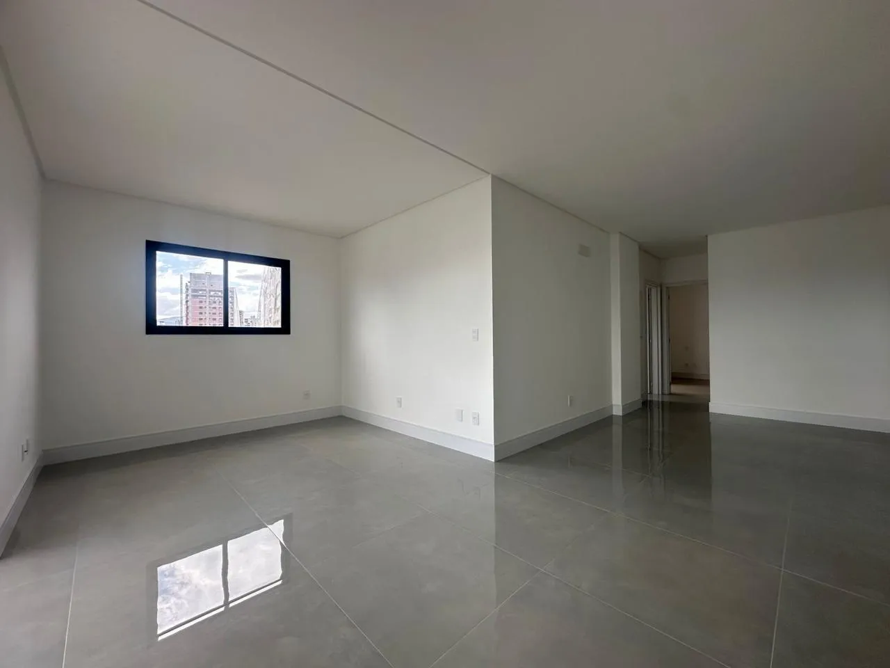 Imagem Apartamento com vista para o mar à venda com 88m2 por R$ 1.600.000,00