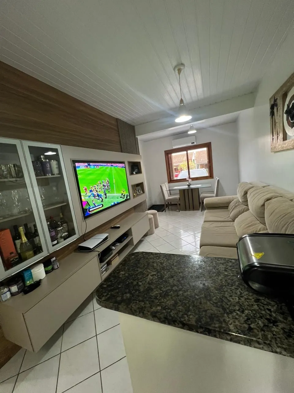 Imagem Impecável Casa Mobiliada com 3 Dormitórios localizada no loteamento Moradas do sul