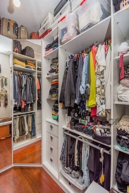 Imagem Casa 279m² - 4 dormitórios, 3 vagas no bairro Santa Tereza