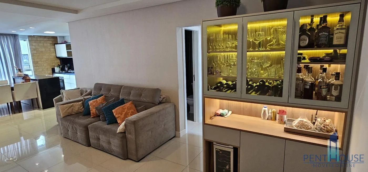 Imagem Apartamento Zona Central para Venda em Balneário Camboriú, CENTRO, 3 dormitórios, 1 suíte, 3 banheiros, 2 vagas