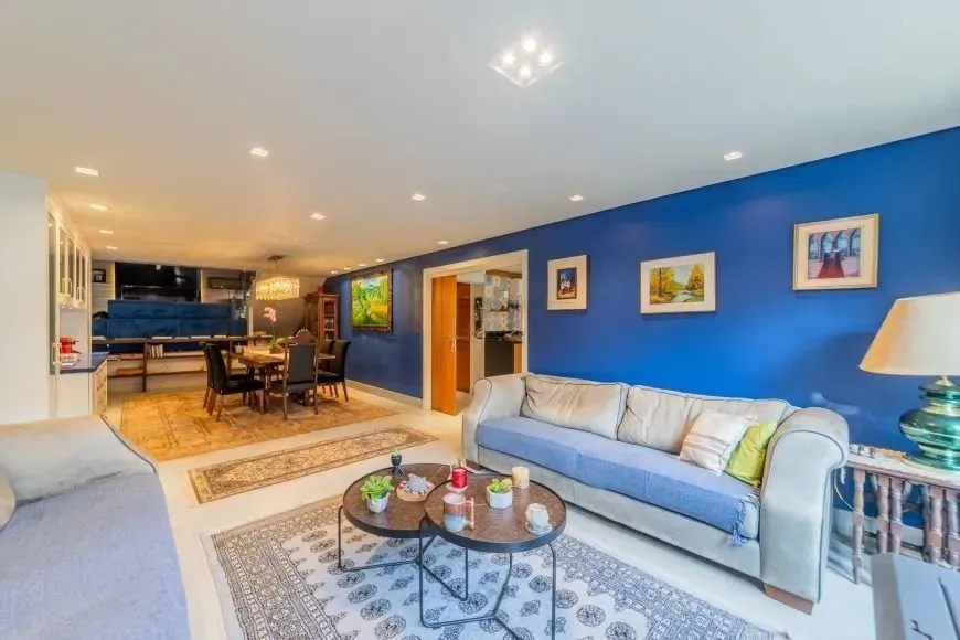 Imagem Casa alto padrão com 3 suítes e piscina no Boa Vista