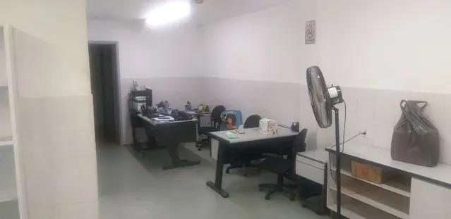 Imagem Galpão / Salão para Venda