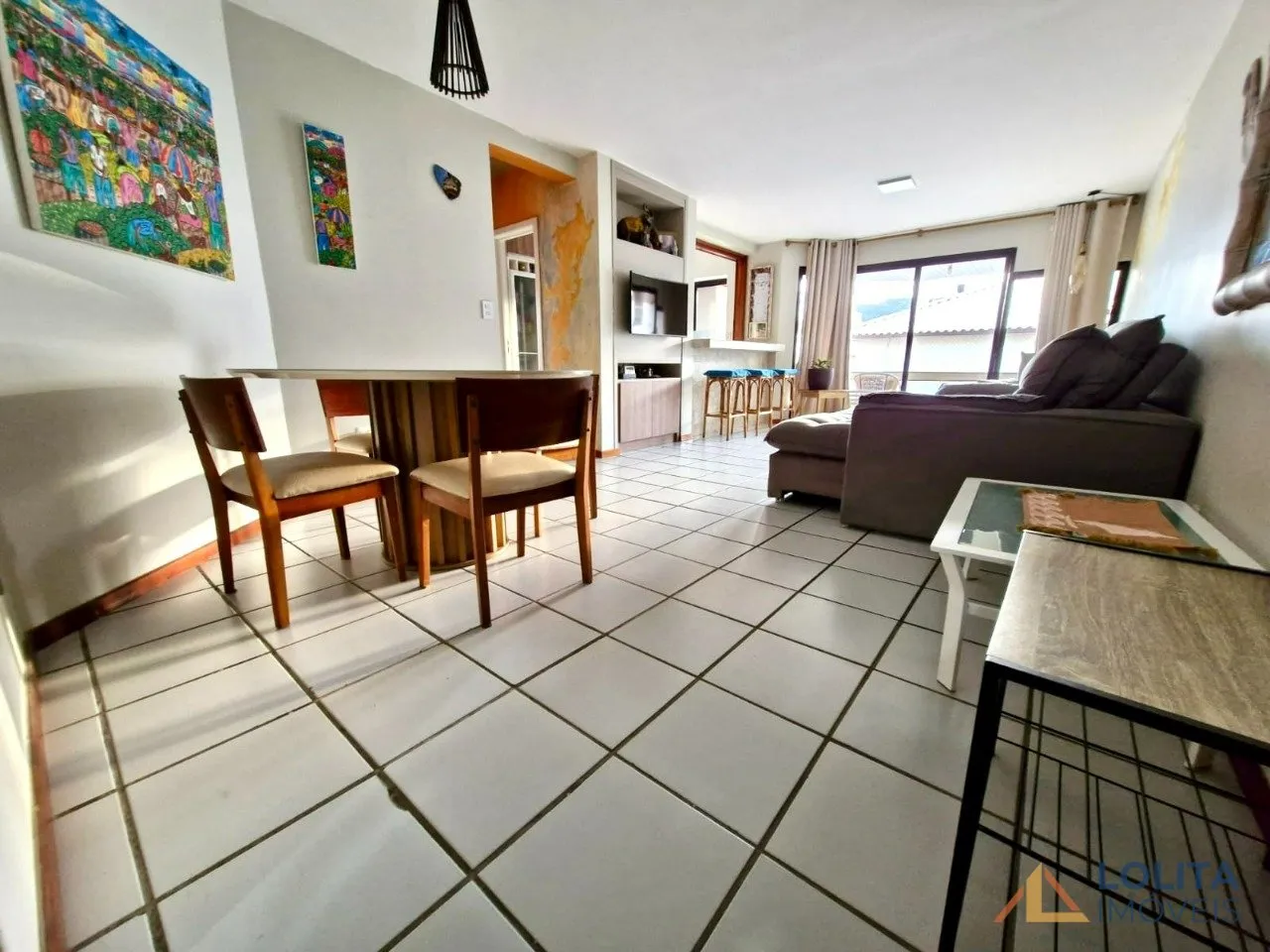 Imagem Apartamento à Venda no Ingleses do Rio Vermelho, 3 quartos e 2 vagas de garagem