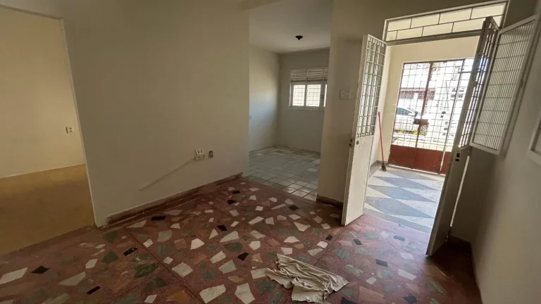 Imagem Vendo Casa na Vila do Ipsep