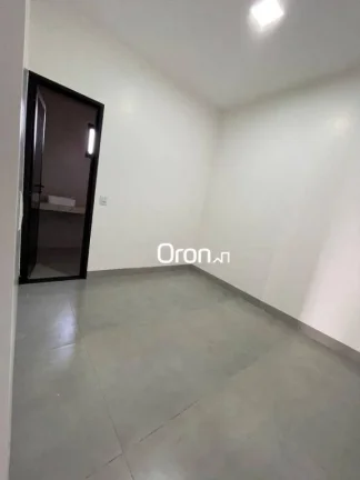 Imagem Casa com 3 dormitórios à venda, 250 m² por R$ 940.000,00 - Setor Garavelo - Aparecida de Goiânia/GO