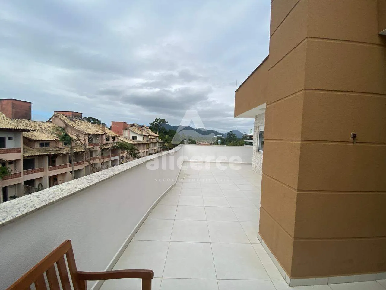 Imagem Cobertura Duplex à venda l 3 quartos, 1 suíte l140m² l Cachoeira do Bom Jesus - Florianópolis/SC