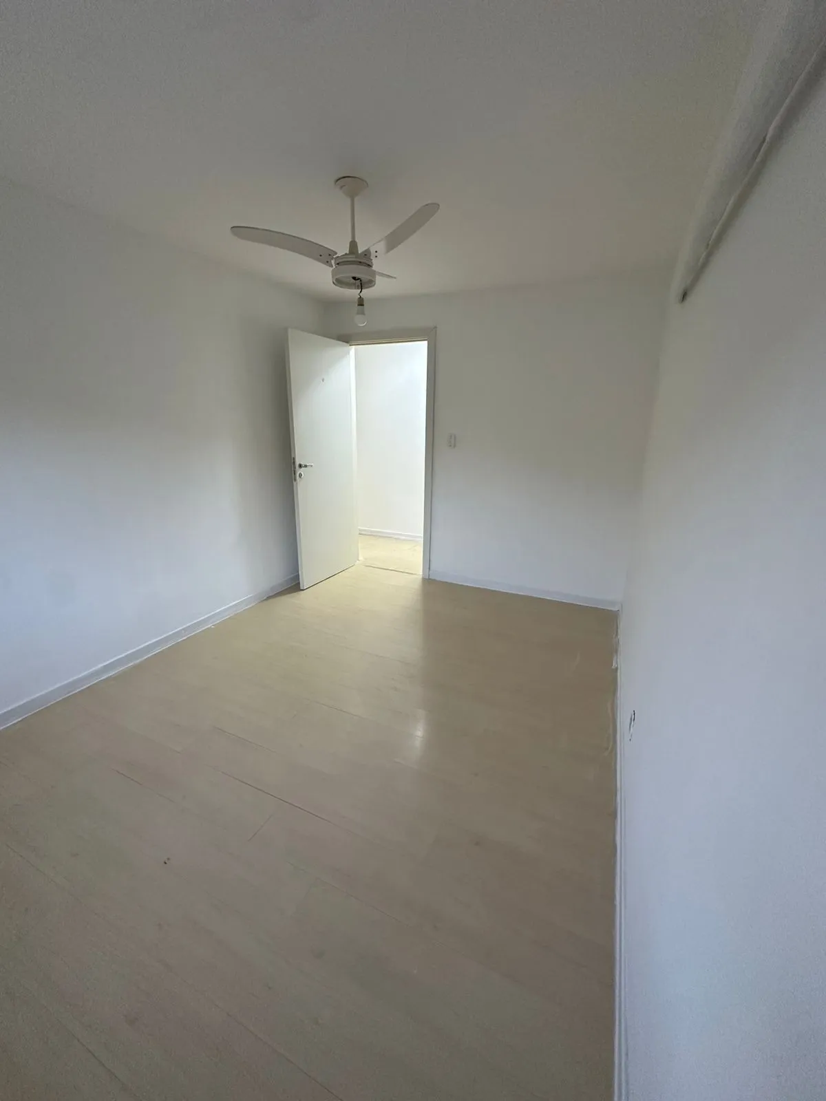 Imagem Apartamento com 3 Quartos, térreo com pátio privativo, 1 vaga coberta à Venda, 88m² privativos, só R$ 299.000